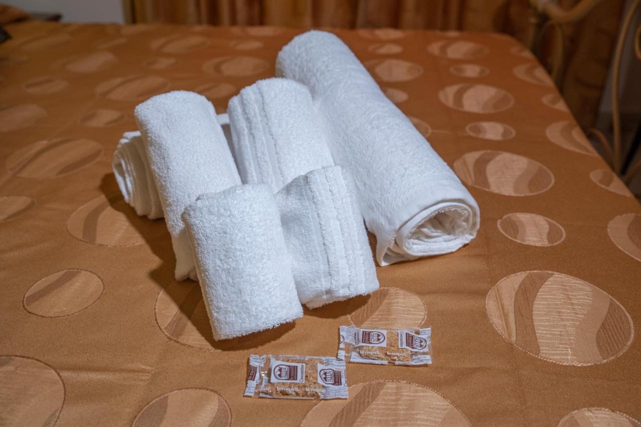 Carlo Five Bed & Breakfast Porto Empedocle Ngoại thất bức ảnh