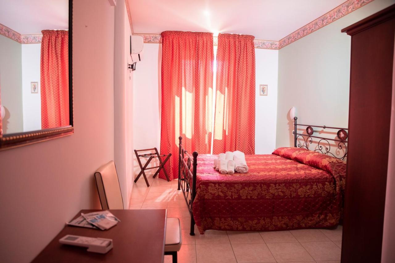 Carlo Five Bed & Breakfast Porto Empedocle Ngoại thất bức ảnh