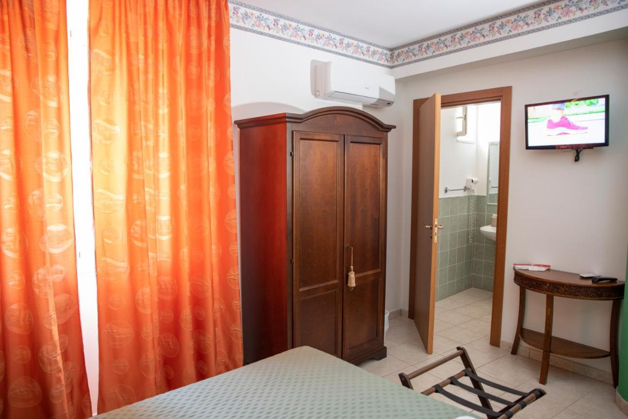 Carlo Five Bed & Breakfast Porto Empedocle Ngoại thất bức ảnh